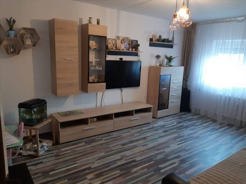 Apartament de vanzare 3 camere in Constanta, Far