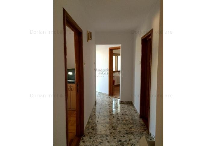 Apartament de vanzare 3 camere in Constanta, Brotacei