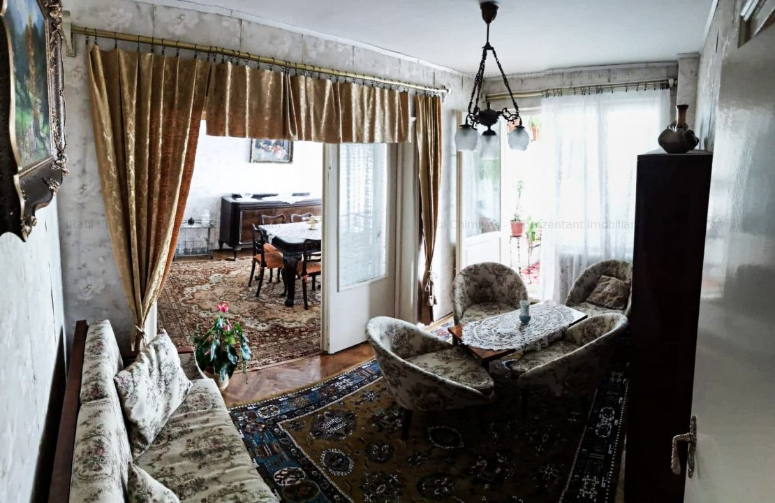 Apartament de inchiriat 4 camere in Timisoara, Punctele Cardinale